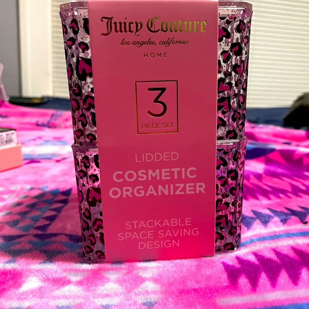 Juicy couture organizer